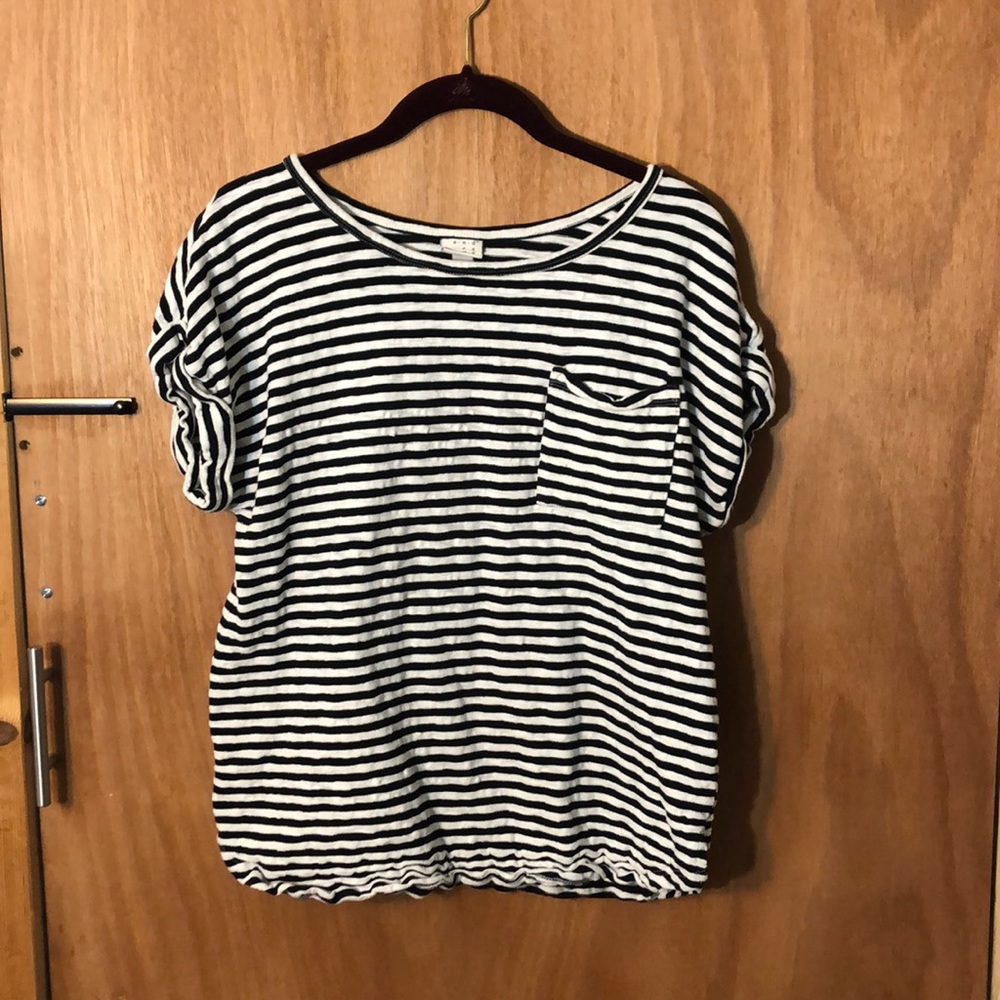 Black and white short sleeved shirt